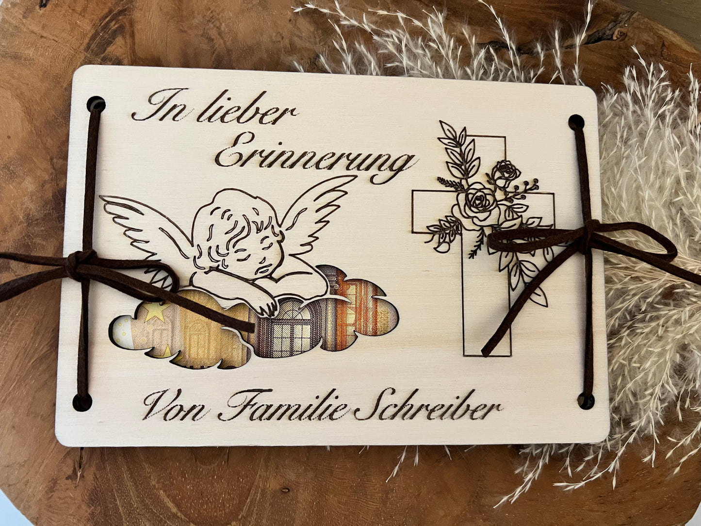 Condolence card personalized with money compartment