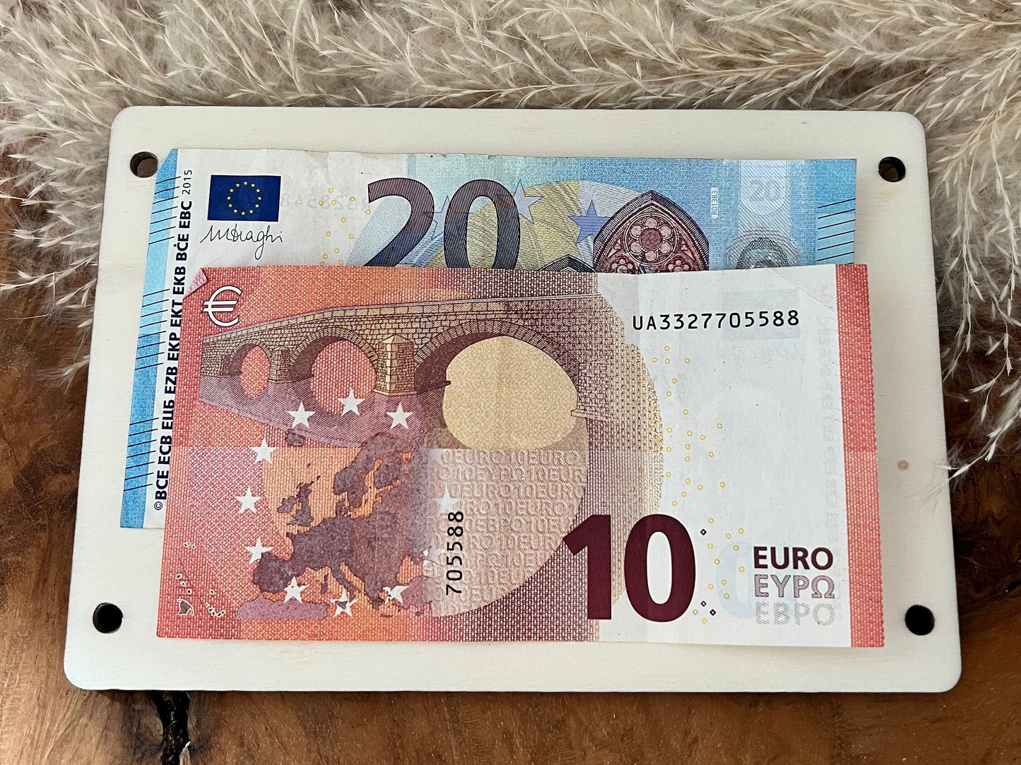 cash gift for schoolchild
