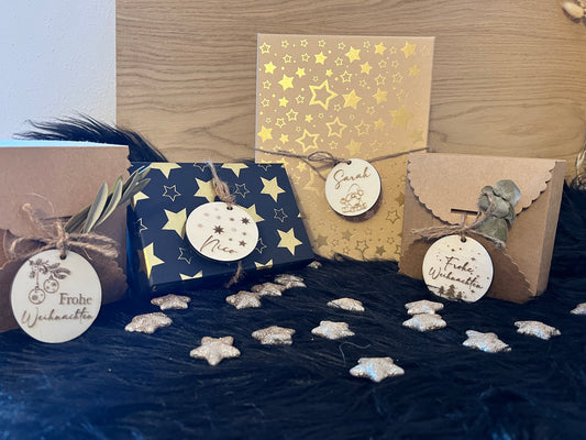 Weihnachtsgeschenkanhänger personalisiert