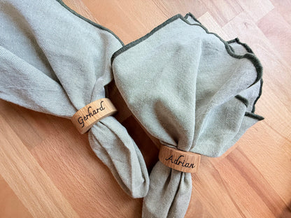 Napkin rings made of oak