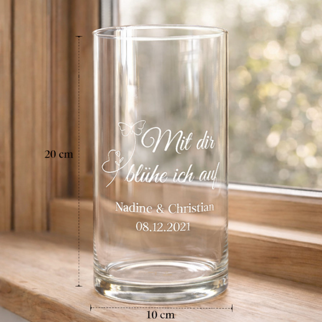 Personalisierte Glasvase mit Maßangaben – 20 cm hoch und 10 cm Durchmesser