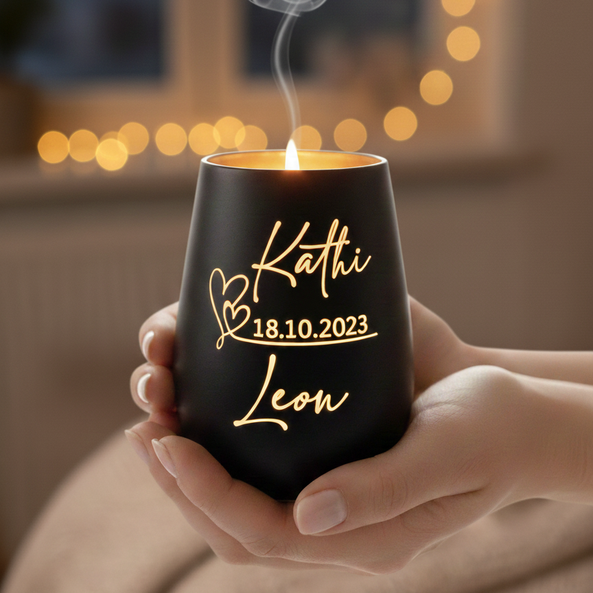 Personalisiertes Windlicht mit Namen und Datum – Valentinstag Geschenk mit Herz