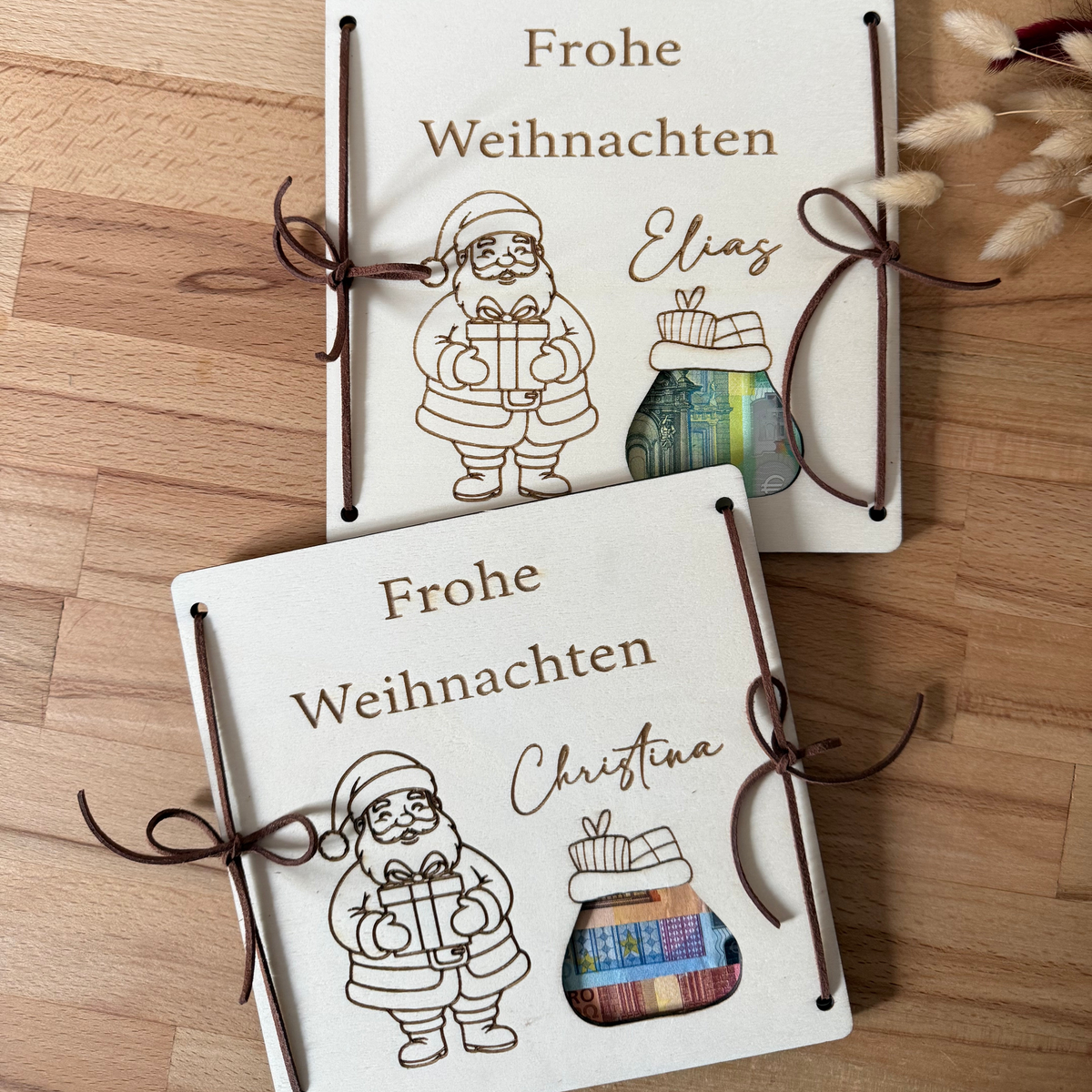 Personalisierte Geldgeschenkkarten aus Holz mit verschiedenen Weihnachtsmotiven
