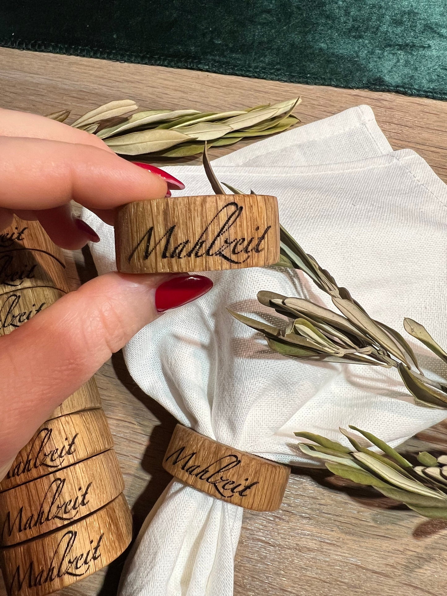 Napkin rings with names