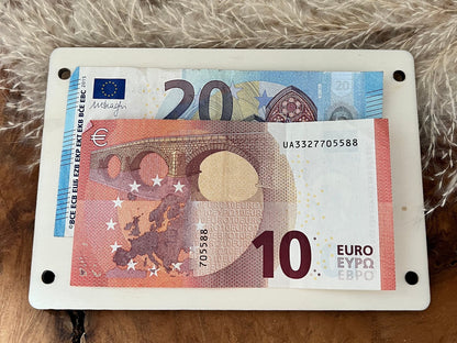cash gift for schoolchild