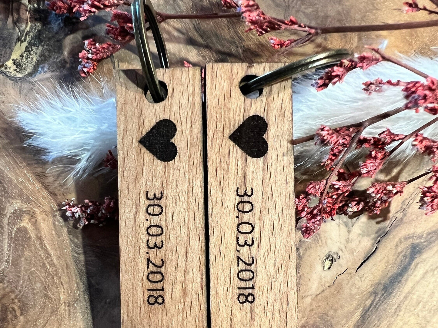 Schlüsselanhänger personalisiert aus Holz