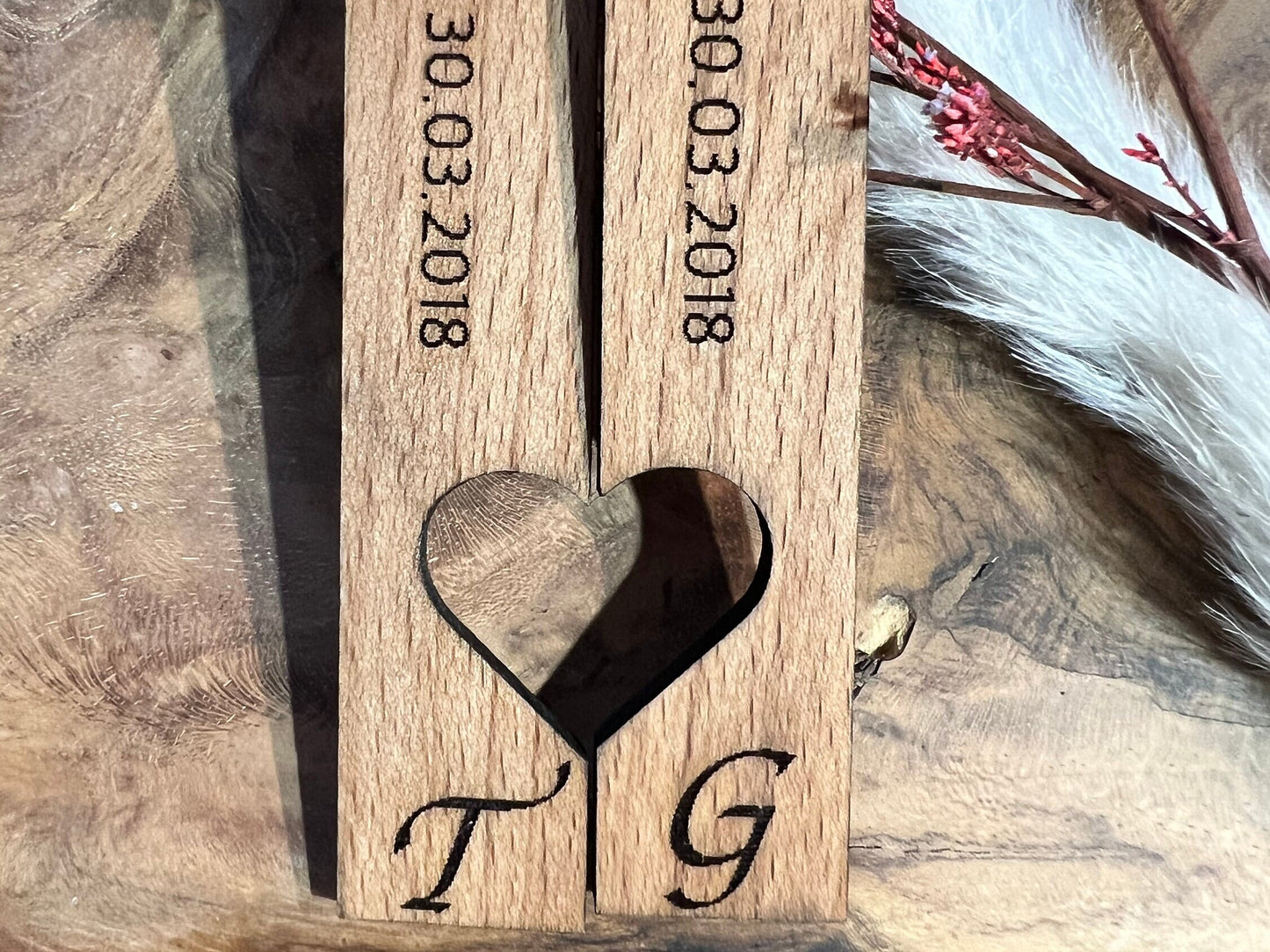 Schlüsselanhänger personalisiert aus Holz